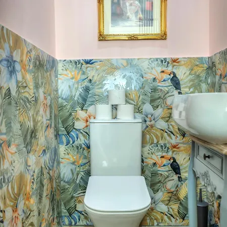 Fashionable & Cosy Duplex Hwal1-1 * Sliema