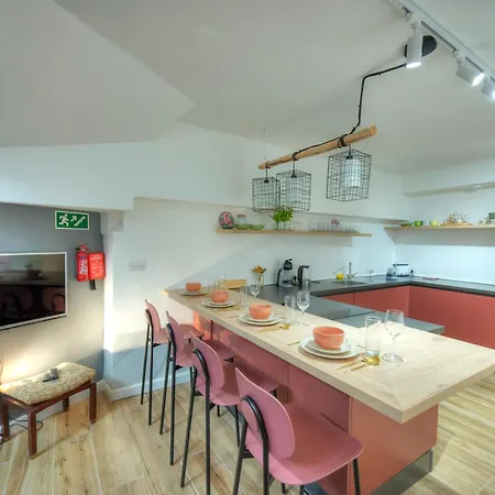 Fashionable & Cosy Duplex Hwal1-1